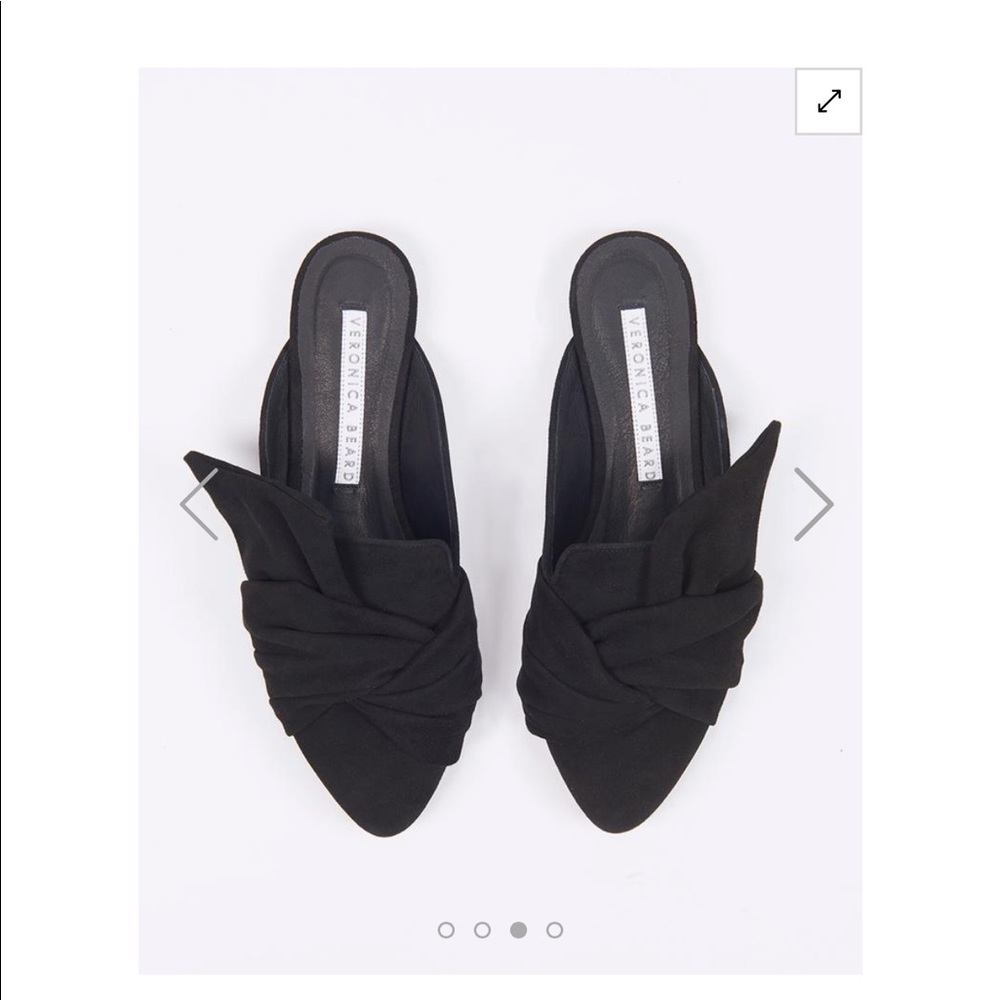 Veronica Beard 37.5 (size 7) Italian suede flat